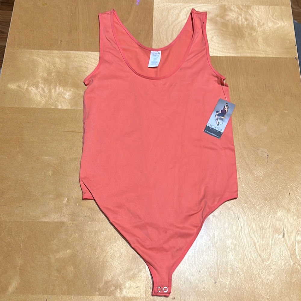 Sofia jeans coral scoop neck bodysuit NEW WITH TAGS